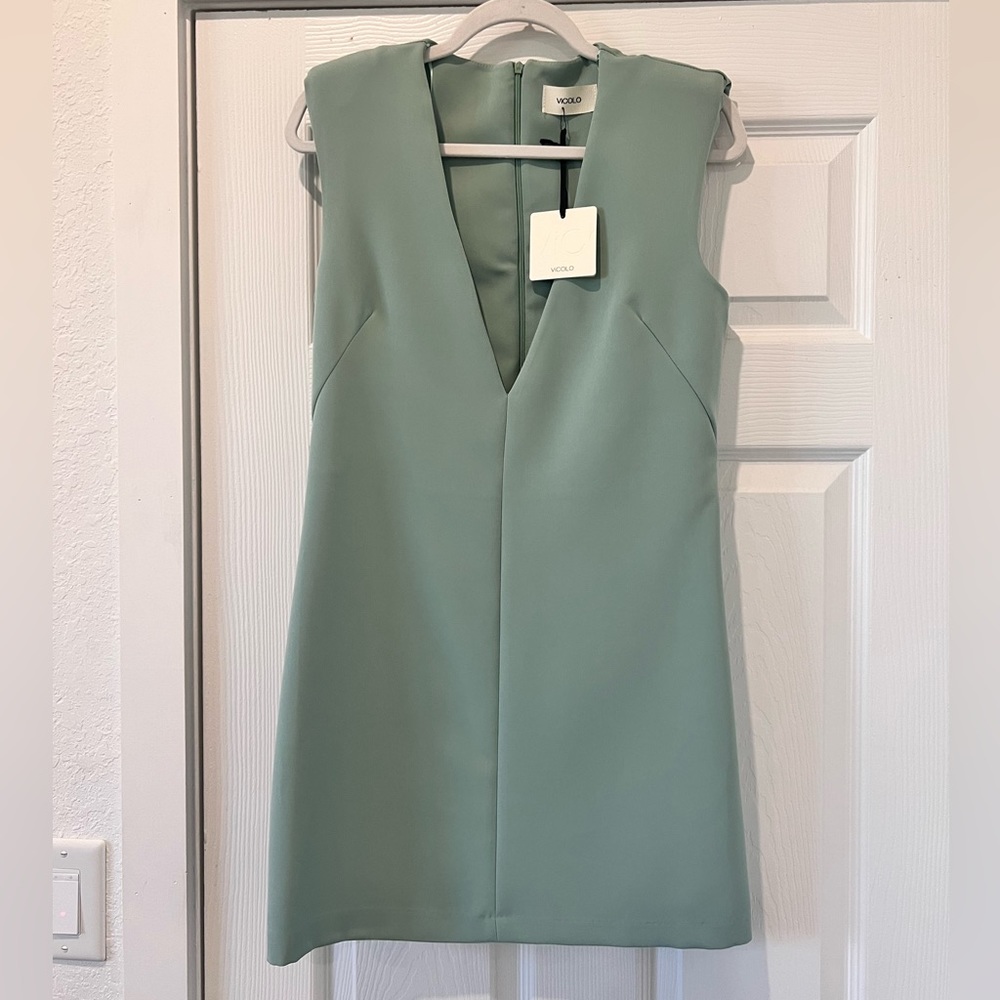 VICOLO dress short, new with tag